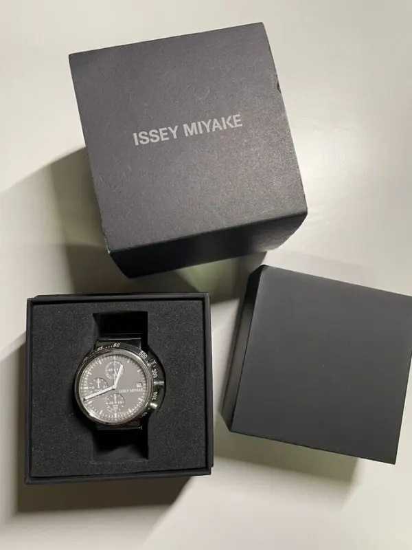 Часы Issey Miyake