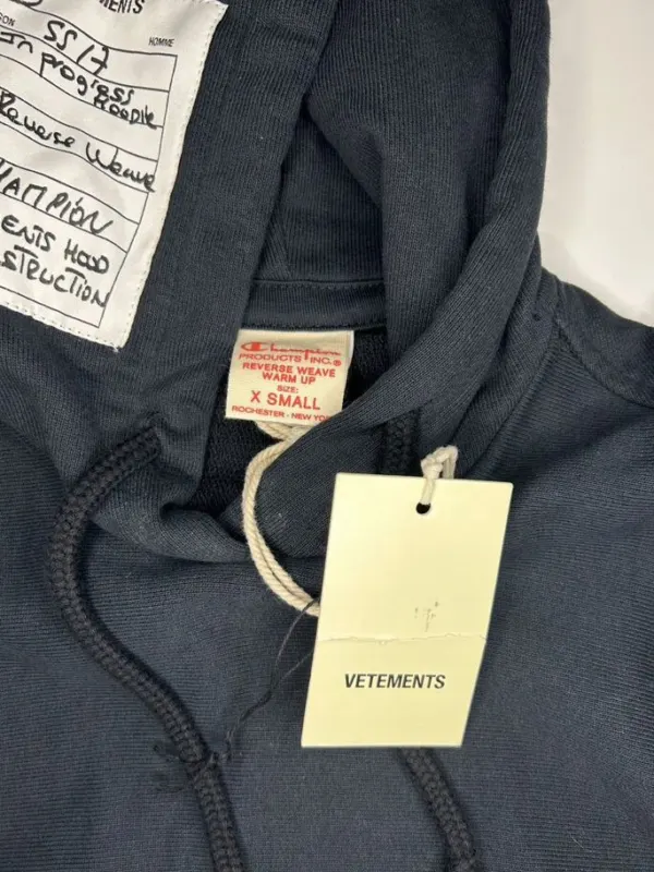 Худи Vetements SS17, фото 3 из 9