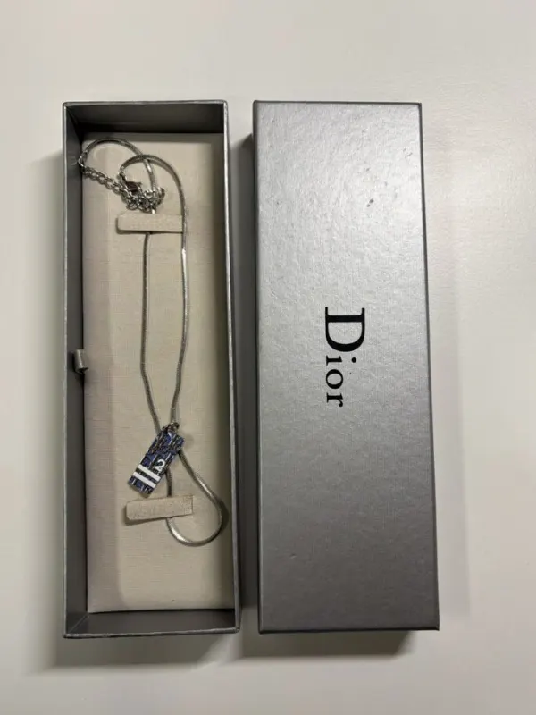 Подвеска Dior