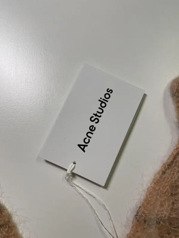 Топ Acne Studios, фото 4 из 8